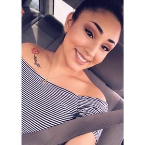 Meet your Posher, Aleena